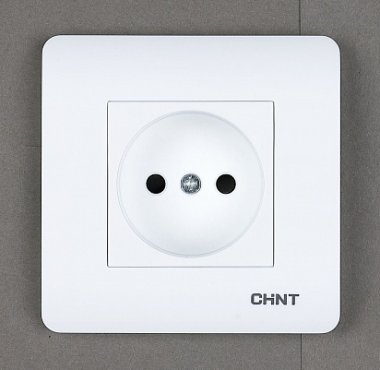 Фотография товара 'CHINT Розетка без заземляющего контакта 16А 250В NEW3 (CHINT) 715391'