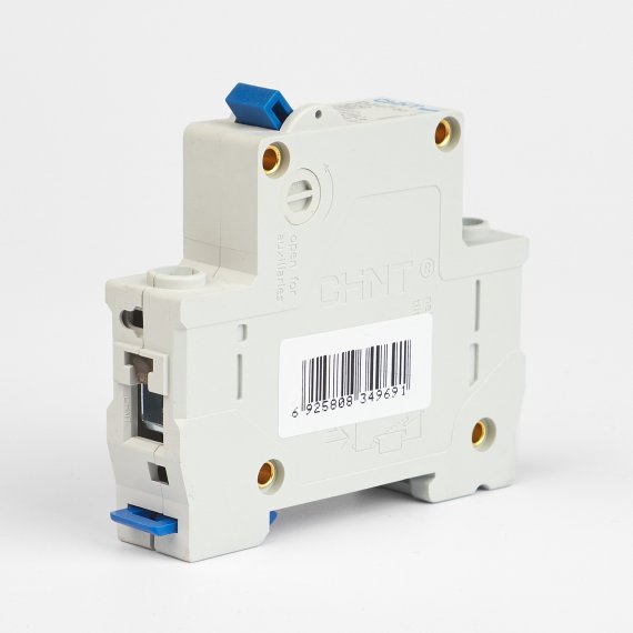 Фотография товара 'CHINT 188046 Авт. выкл.DZ47-60 1P 50A 4.5KA х-ка C'